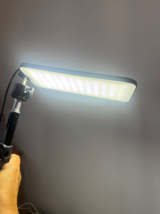 LED студийна лампа