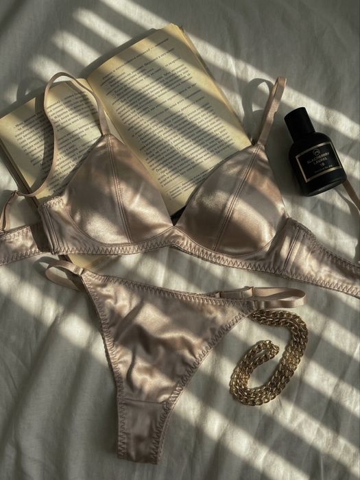 Нижнее белье в стиле Old money