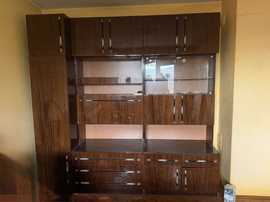 Голяма холна секция