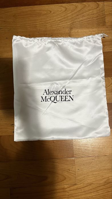 Alexander McQueen 41