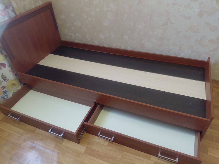 Спальный одноместный Кровать