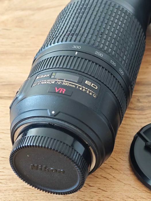 Nikkor (Nikon) 70-300 mm 1:4.5-5.6 G VR ED AF-S _ зум телевик