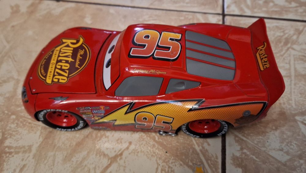 Метален автомобил Светкавицата Маккуин