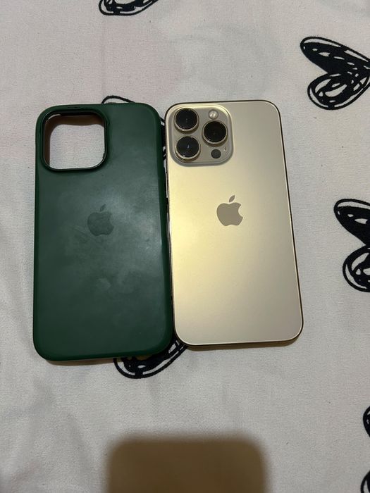 iPhone 13 Pro gold