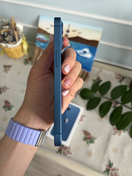 Продам iPhone 13, 256 гб