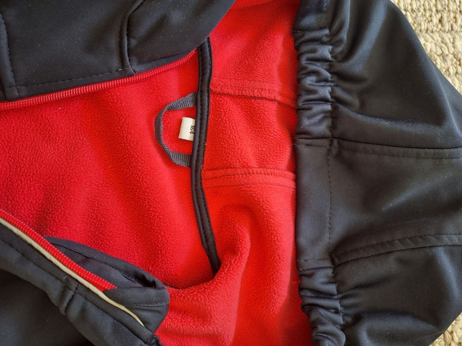 Детско софтшел яке -164 размер