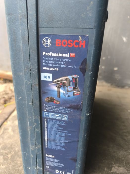 Ciocan rotopercutor Boch + burghie GBH 18V-26