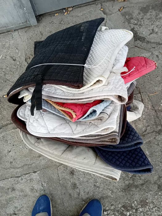 Седло за езда...