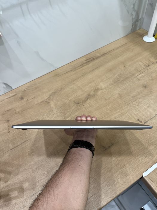 MacBook Air Retina, 13-inch, 2018