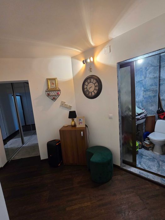 Vand apartament 3 Camere