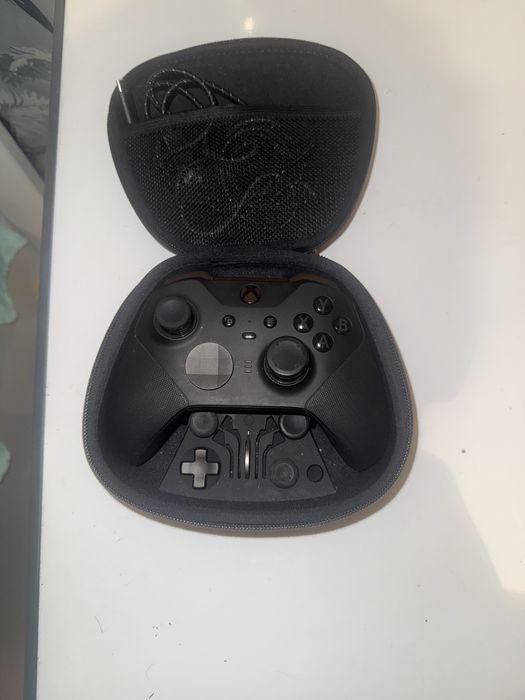 Геймпад Xbox Elite Series 2