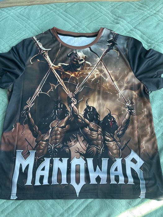 Къса тениска на Manowar