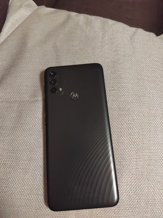 Смарт Моторола е40