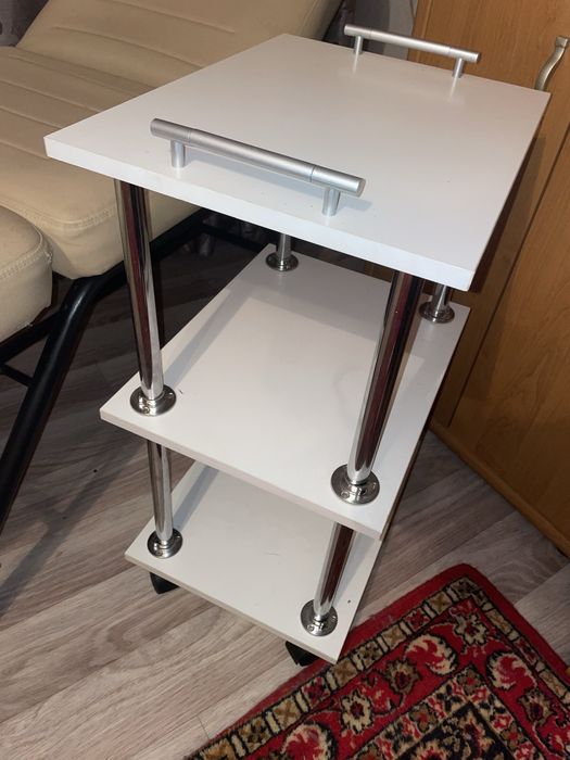 Косметологический столик