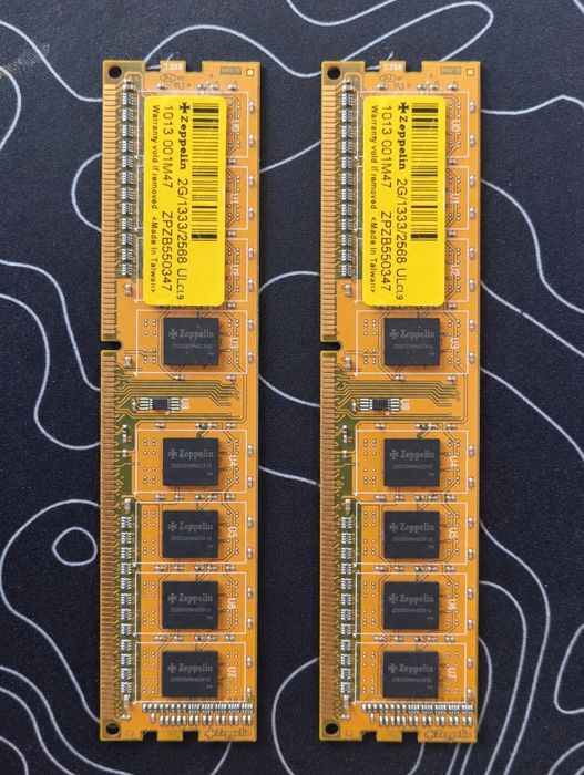 Продам ОЗУ 2 плашки по 2гб 1333mhz dd3