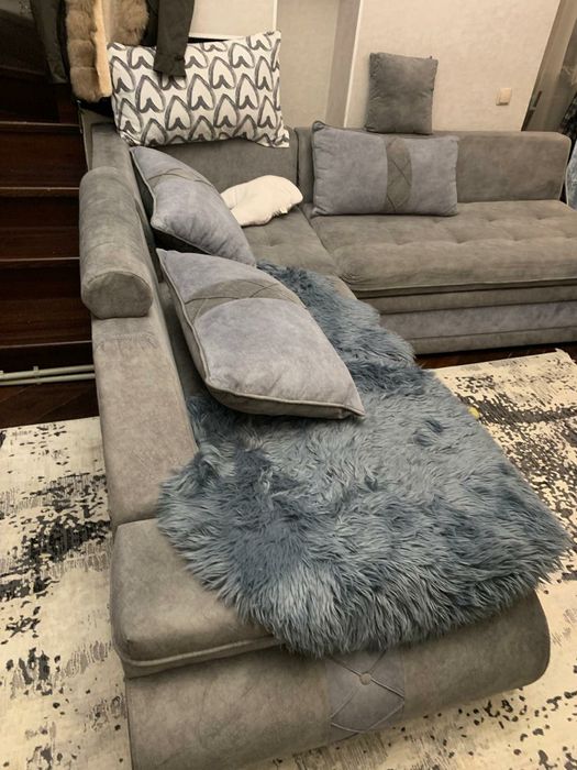 Продам мягкий уголок диван,  пуфик.