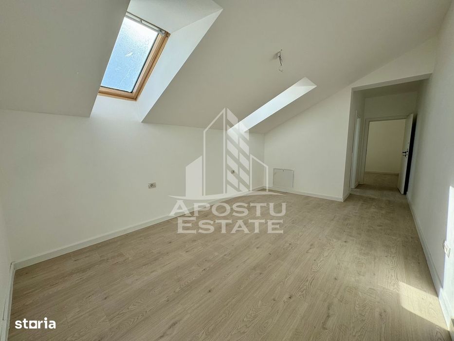 Penthouse cu scara interioara deosebita, 3 camere si 2 bai langa Lidl.