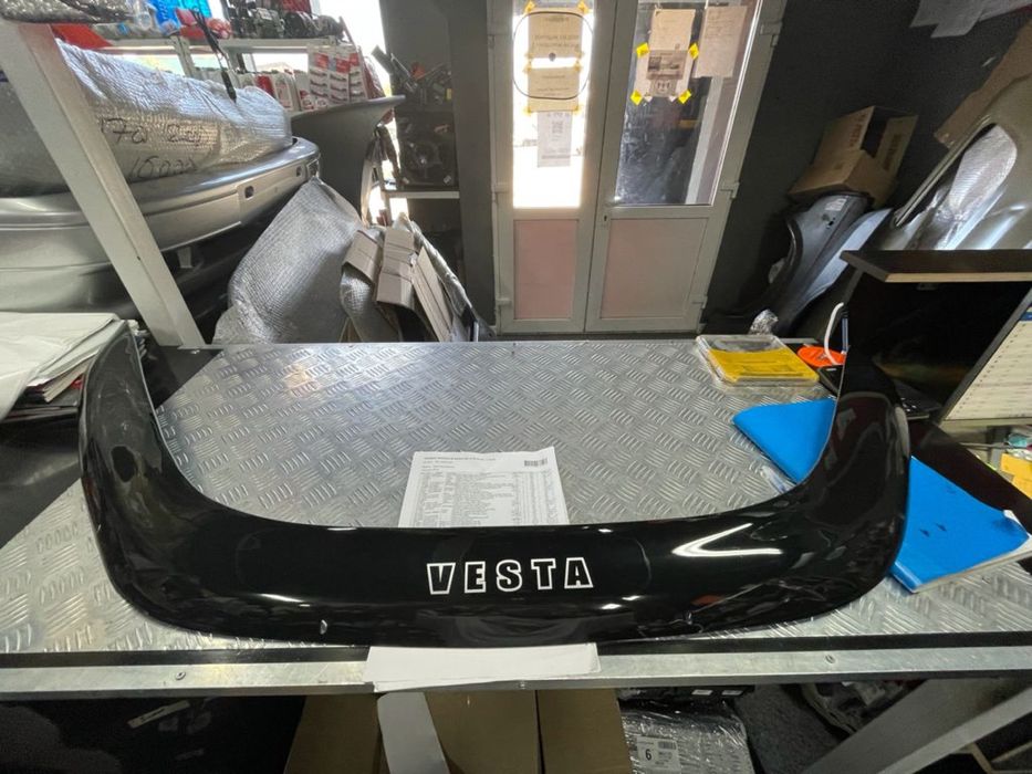 Отбойник капота лада веста lada vesta