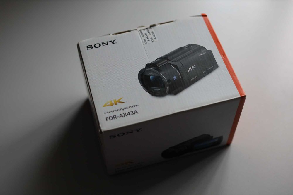 4К камера Sony FDR-AX43A