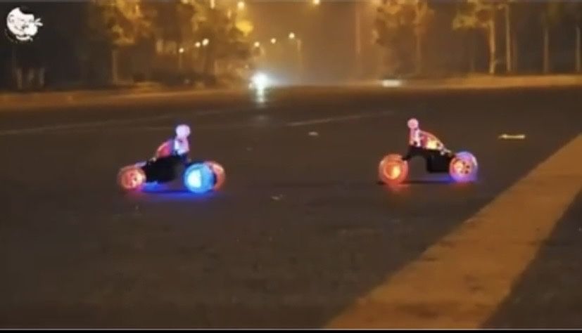 bolalar uchun oyinchoq mashina