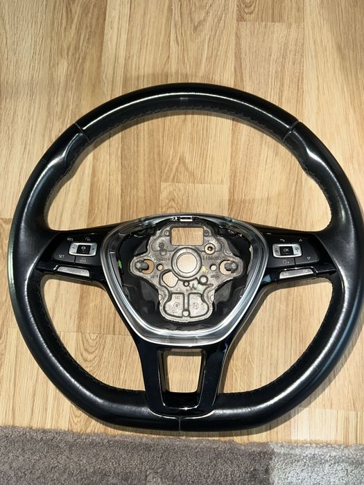 Волан за VW Golf 7 с мултифункция