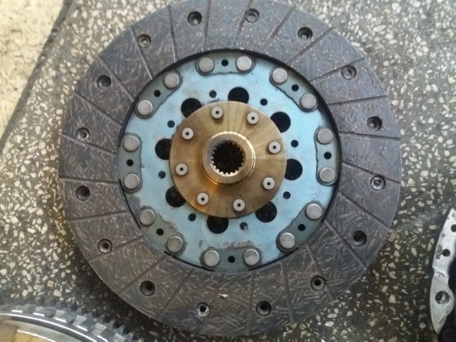 ambreiaj masa dubla hyundai i30 i40 kia ceed pro ceed 1.6crdi