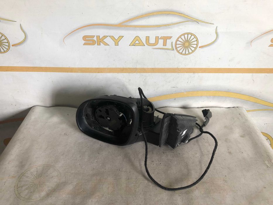 Corp oglinda stanga electrica Skoda Yeti dupa 2009 cod 5L0857933