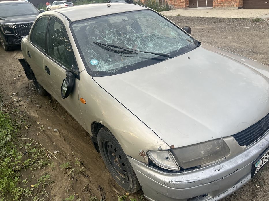Продам мазда 323