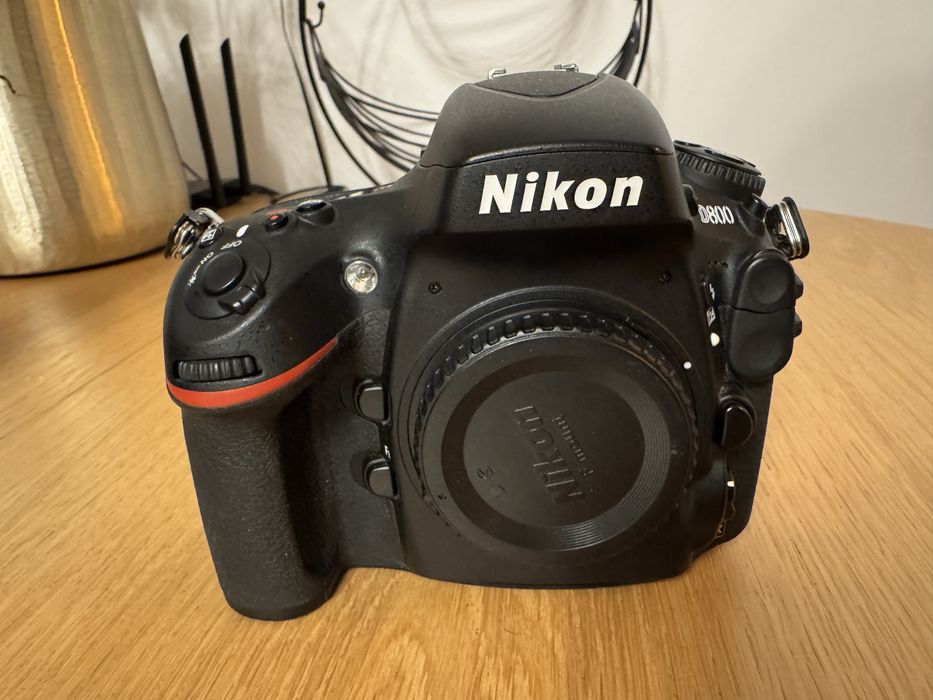 Nikon D800, 12000 cadre.