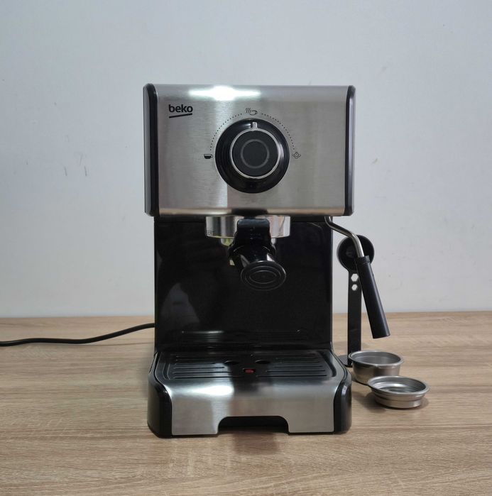 Espressor manual BEKO in stare foarte buna + tamper de'longhi 51mm