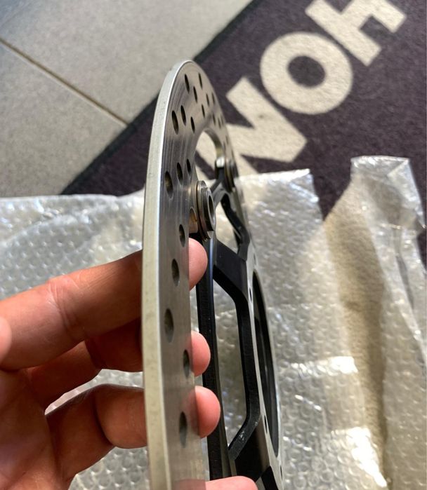 Disc de frana fata OEM Honda CBR1000RR dupa 2008