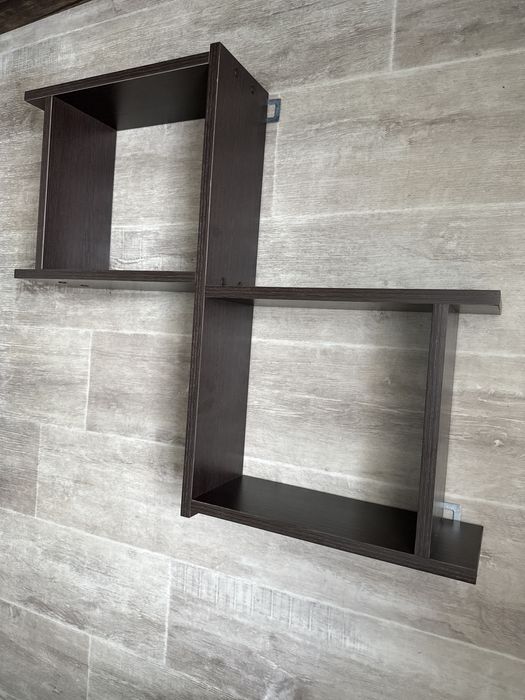 Полка настенная.