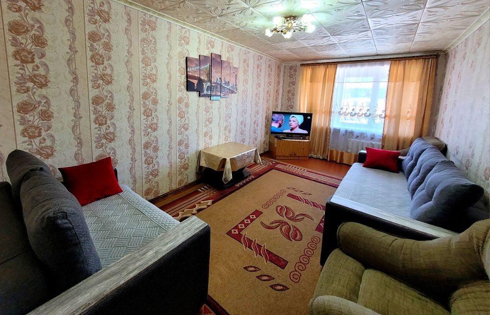 Сдам 2х комнатную  квартиру посуточно..