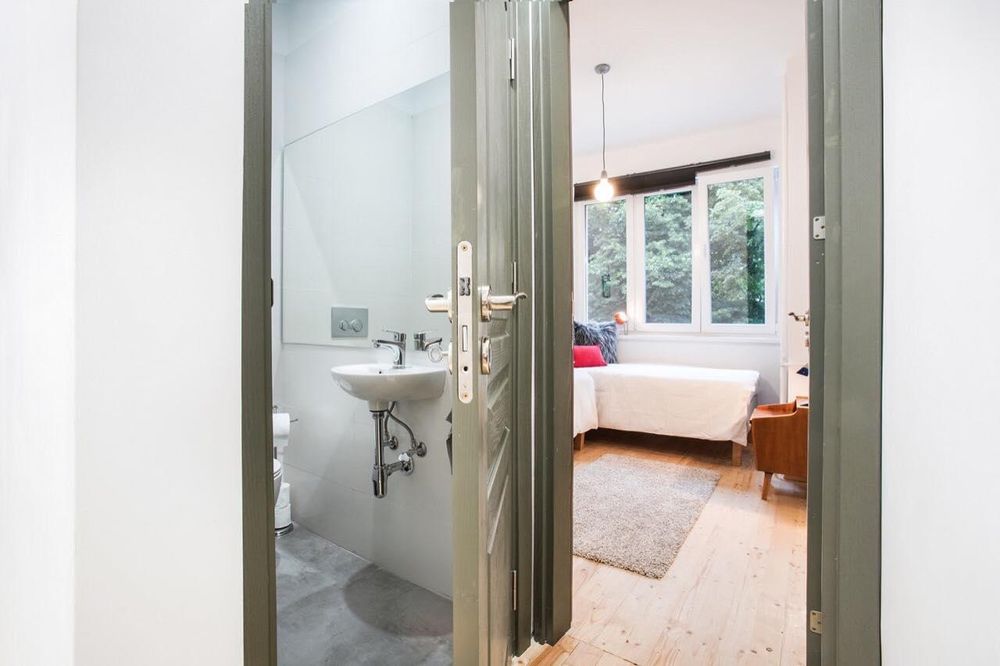 Тристаен апартамент в центъра на София.