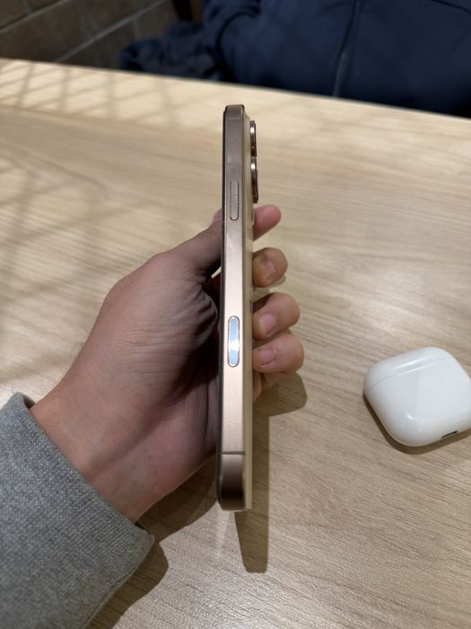 Айфон 16 про макс 512 гб  продам