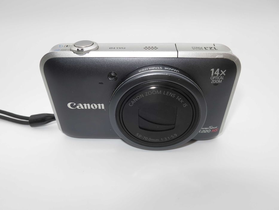 Canon PowerShot SX220 HS ултра компактен цифров фотоапарат с 14x Оптичен Зум, дигитална камера с Full HD в чудесно състояние, работи отлично