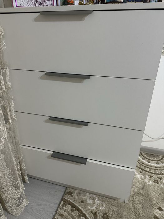 Комод белый современный 4 ящика