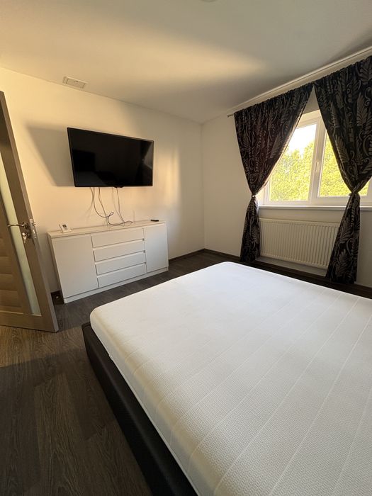 Inchiriez apartament 64 mp