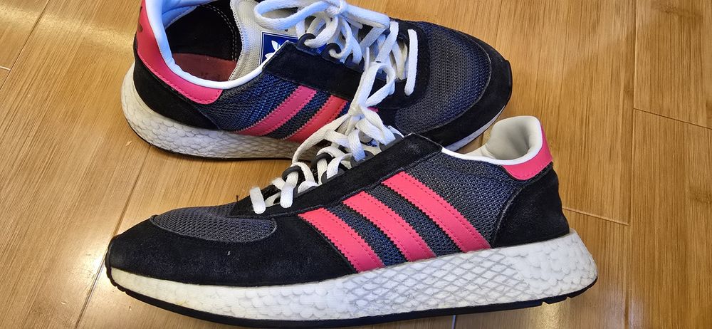 Adidas marathon iniki