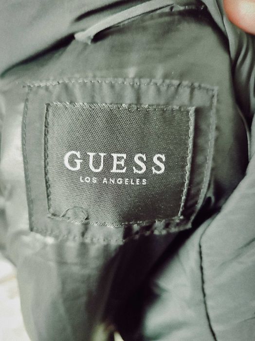 Дамско Пухено Яке Guess , M размер