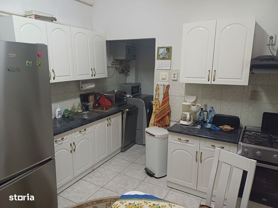 Vand apartament 2 camere in Centru