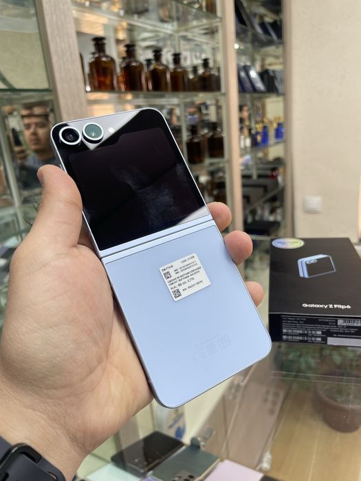 Samsung Galaxy z flip 6 12/512Gb