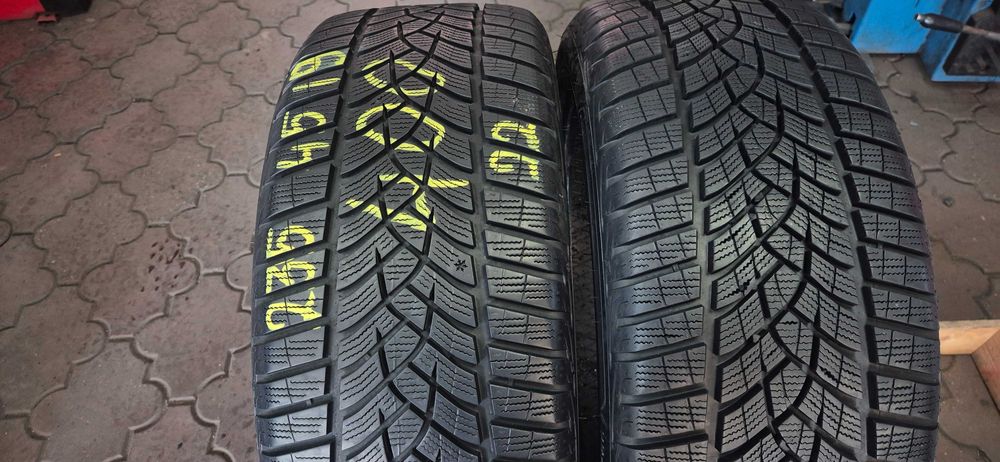anvelope Goodyear 235/45/19 m&s iarna