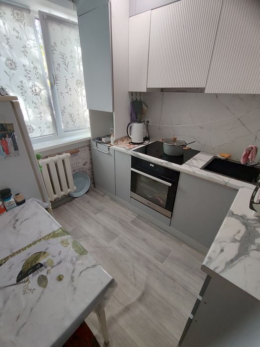 Продается 3-комн (6-23, 1 эт) с ремонтом