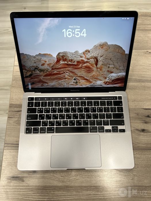 Macbook pro M1 8/256