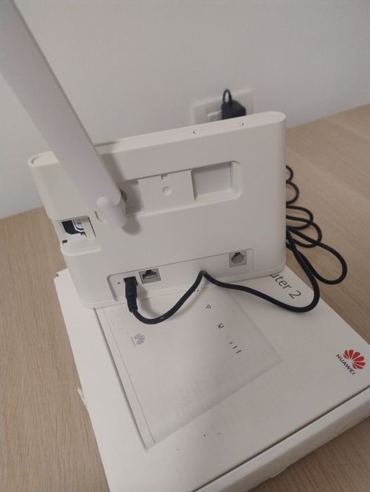 Router Huawei B311, complet, funcționează pe toate retelele!
