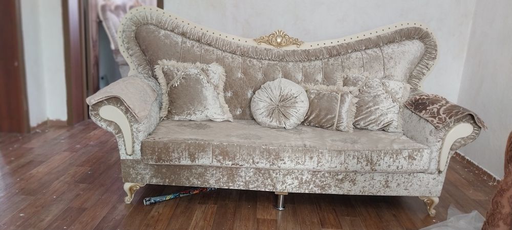 Диван и два кресло