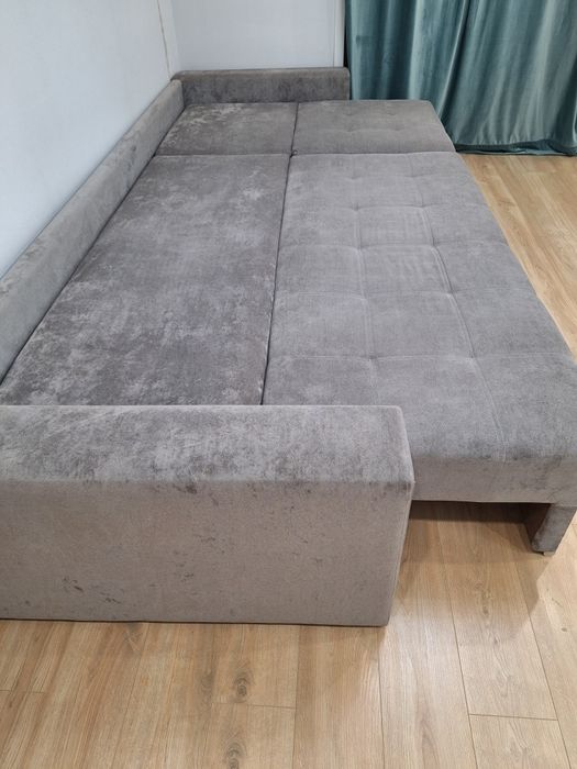 Продам большой диван