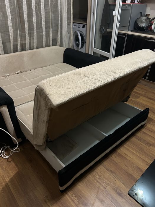 Разтегаем  диван