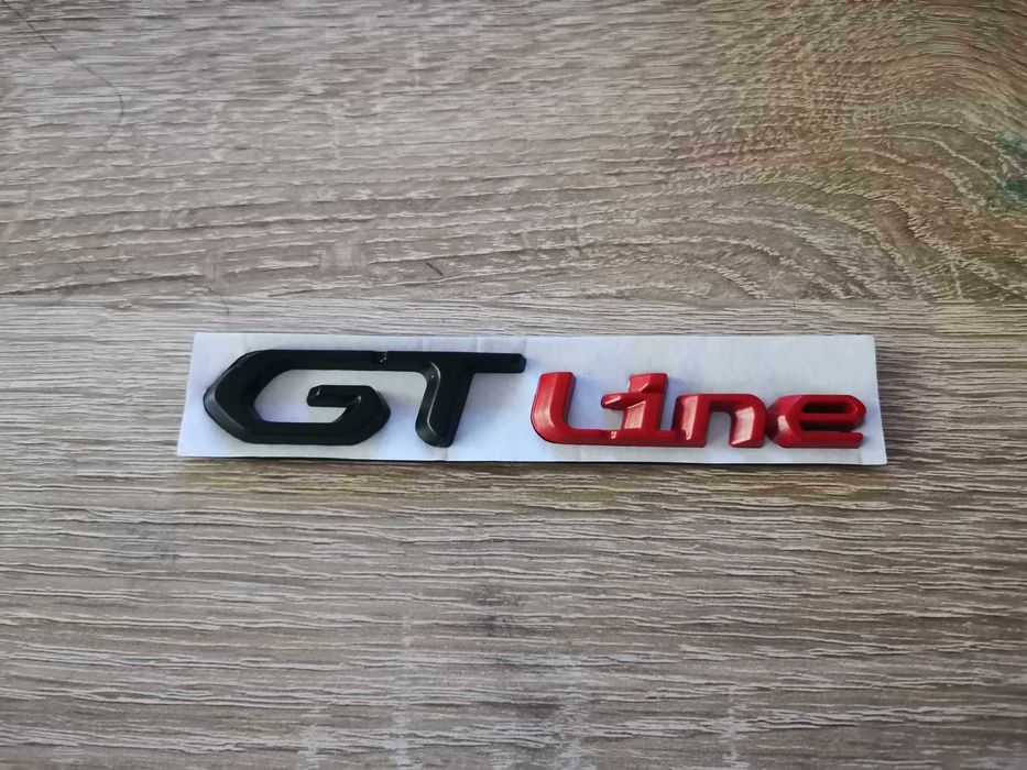 Peugeot GT Line червена с черно емблема